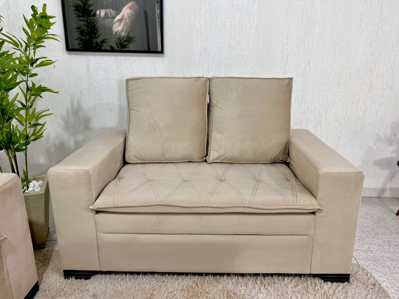 Sofá 3 e 2 lugares França com Puff Veludo Bege A32 Larg. 1.86m - Imagem 5