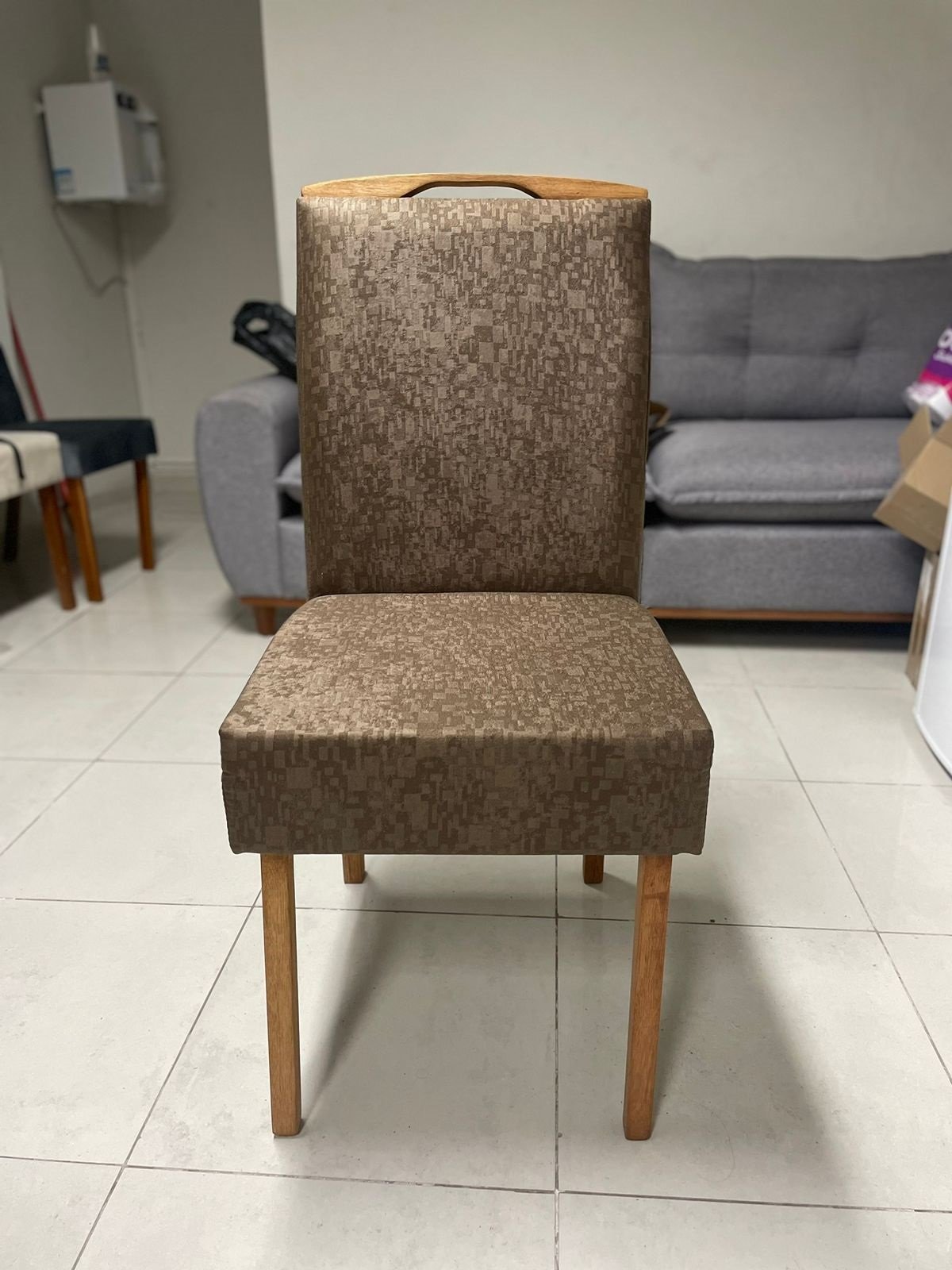 Kit 2 Cadeiras Priscila Imbuia Mel Veludo Marrom 1015 – CARVALHO DECOR - Imagem 3