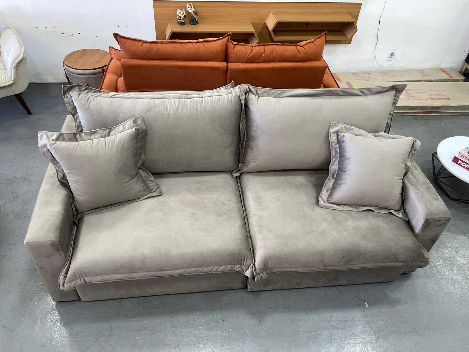 Sofá Retrátil 2,30 m E-80 Veludo Capuccino 1192 - SUPREMA ESTOFADOS(PROMOÇÃO) - Imagem 5