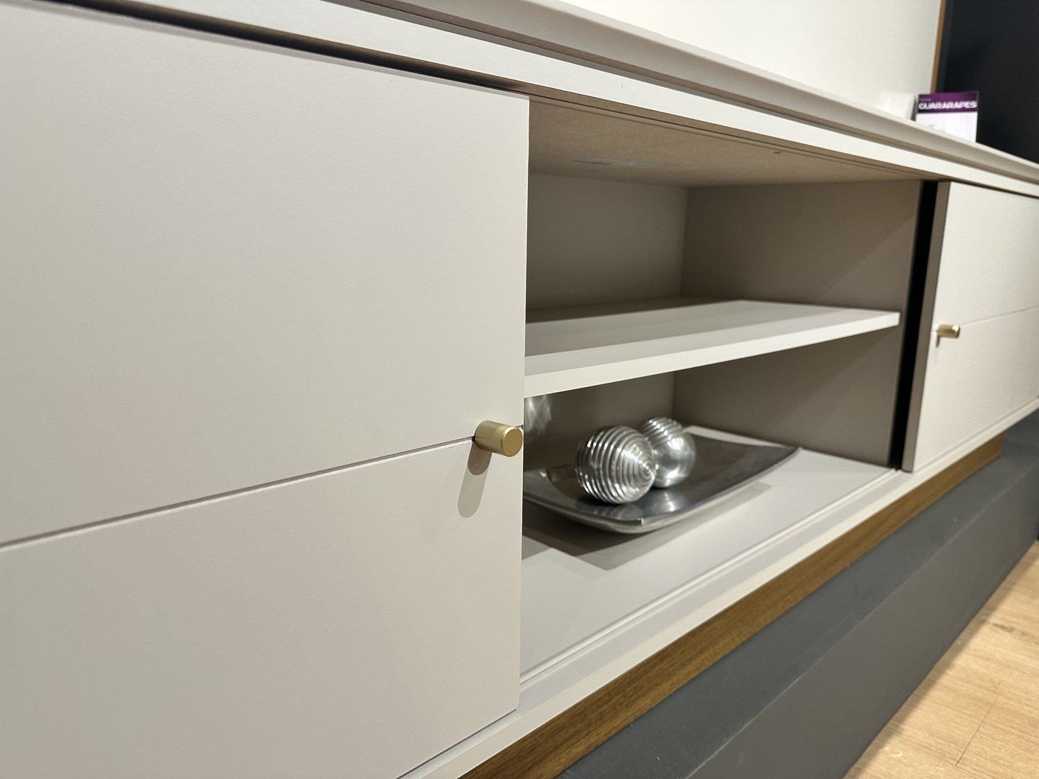 Home até 75" Guararapes Nature/Off White - LINEA BRASIL - Imagem 6