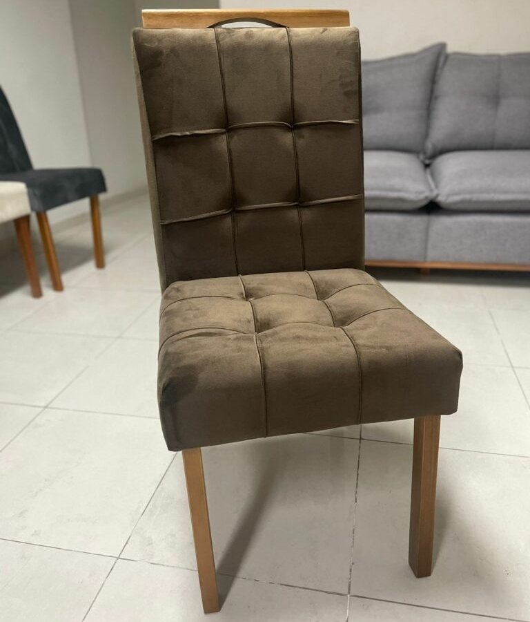 Mesa Liz 160 (Tampo 40 mm) Cinamomo/Off White com 6 Cadeiras Sophia Veludo Marrom – VALDEMÓVEIS + WM DECOR - Imagem 2