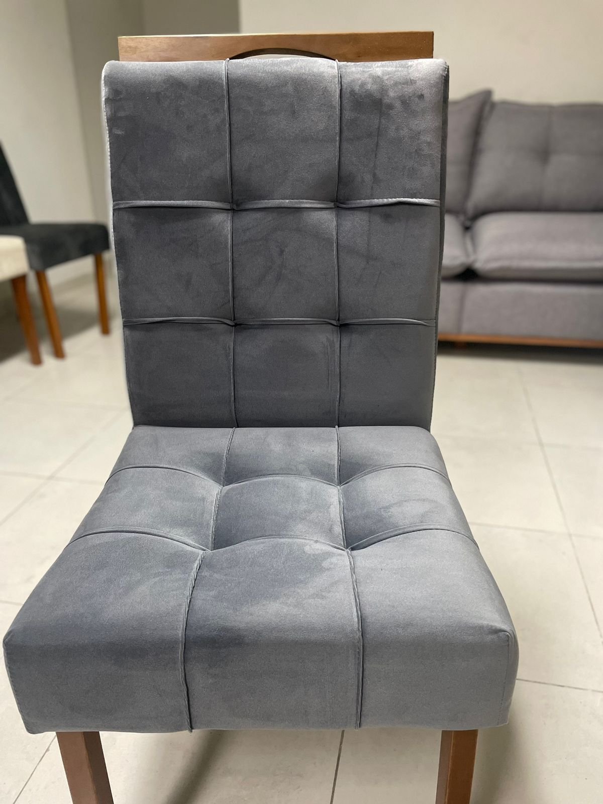 Kit 2 Cadeiras Sophia/Capri Mel/Veludo Cinza Grafite – WM DECOR - Imagem 4