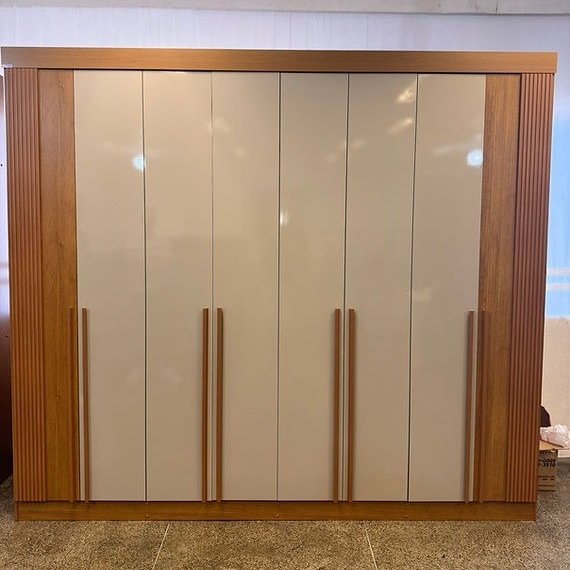 Guarda-Roupa 8 Portas Daymond 2,75 m Cinamono/Off White/Ripado - D'DORO MÓVEIS