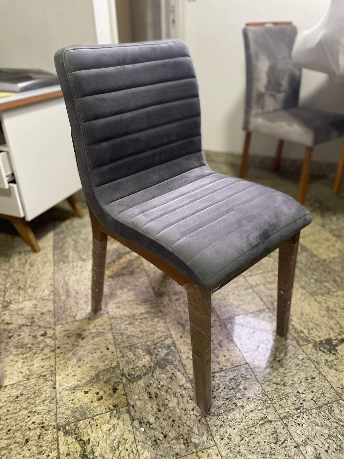 Kit 2 Cadeiras Petra Mel/Cinza Grafite - ART ASSENTOS - Imagem 2