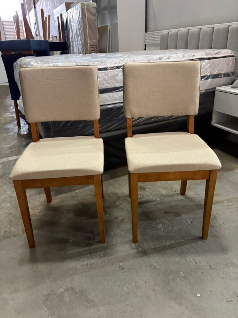 Mesa Salinas/Helô/Los Angeles 120 Cinamomo/Off White com 4 Cadeiras Pérola Linho Bege – CEL MÓVEIS+ DOBUÊ MOVELARIA - Imagem 2