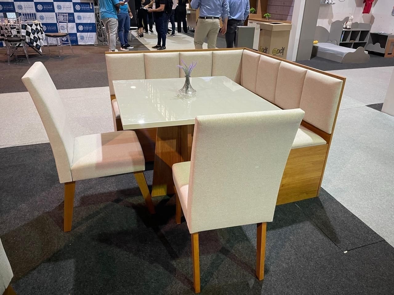 Conjunto Canto Alemão + Mesa Mon/Soberano Mel/Blonde + 2 Cadeiras Milão Mel/Linho Bronze - VIERO MÓVEIS - Imagem 2