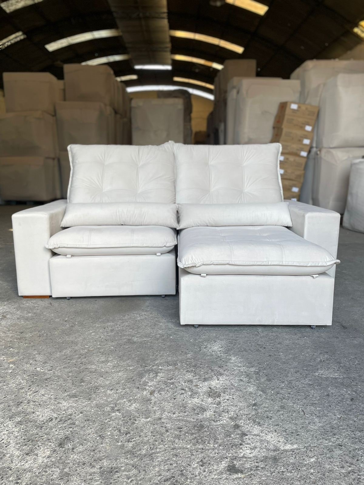 Sofá Retrátil e Reclinável Malu 2,50 m Bege – D’VITRINE ESTOFADOS - Imagem 5