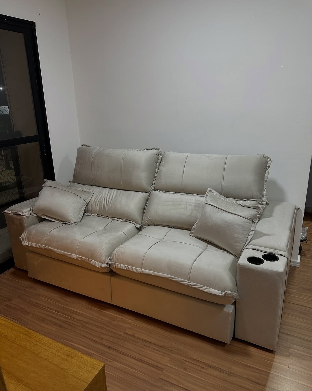 Sofá Retrátil e Reclinável Zeus/Afrodite 2,30 m Bege - ZARAT ESTOFADOS - Imagem 4