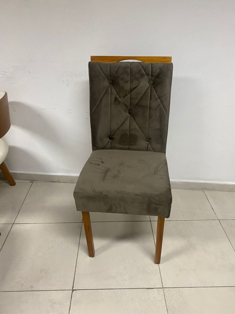 Mesa Salinas/Helô/Los Angeles 90 Cinamomo/Off White com 4 Cadeiras Yasmim Veludo Marrom – CEL MÓVEIS + KM DECOR - Imagem 2